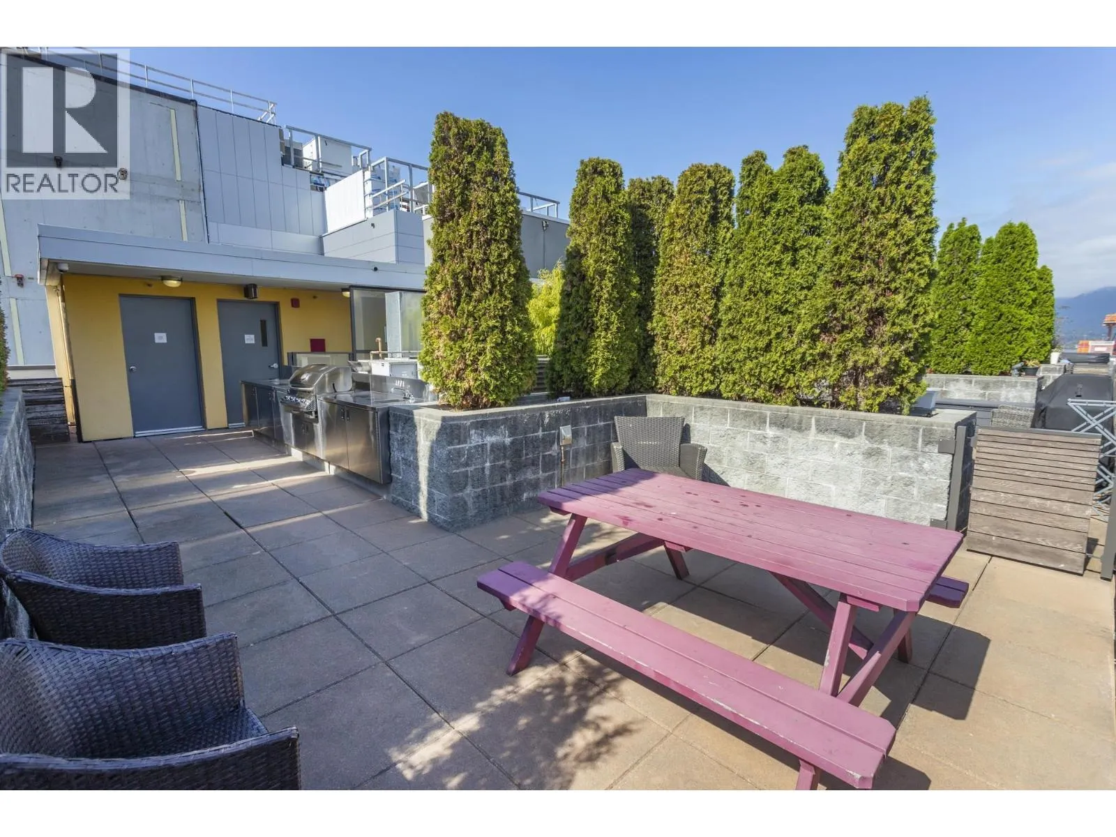 501 150 E CORDOVA STREET
