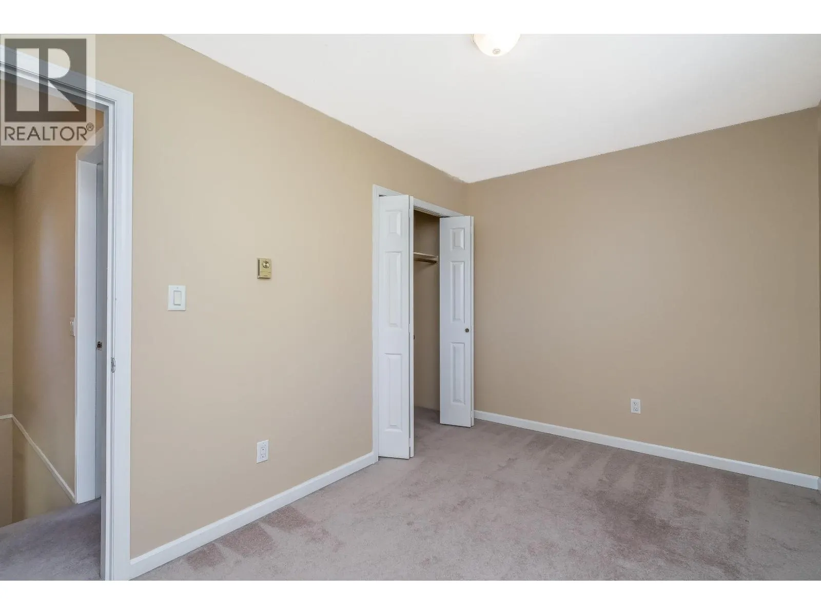 915 CITADEL DRIVE