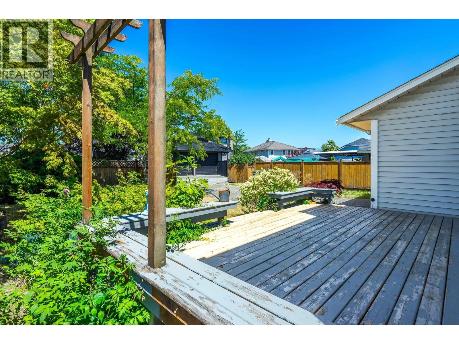 915 CITADEL DRIVE