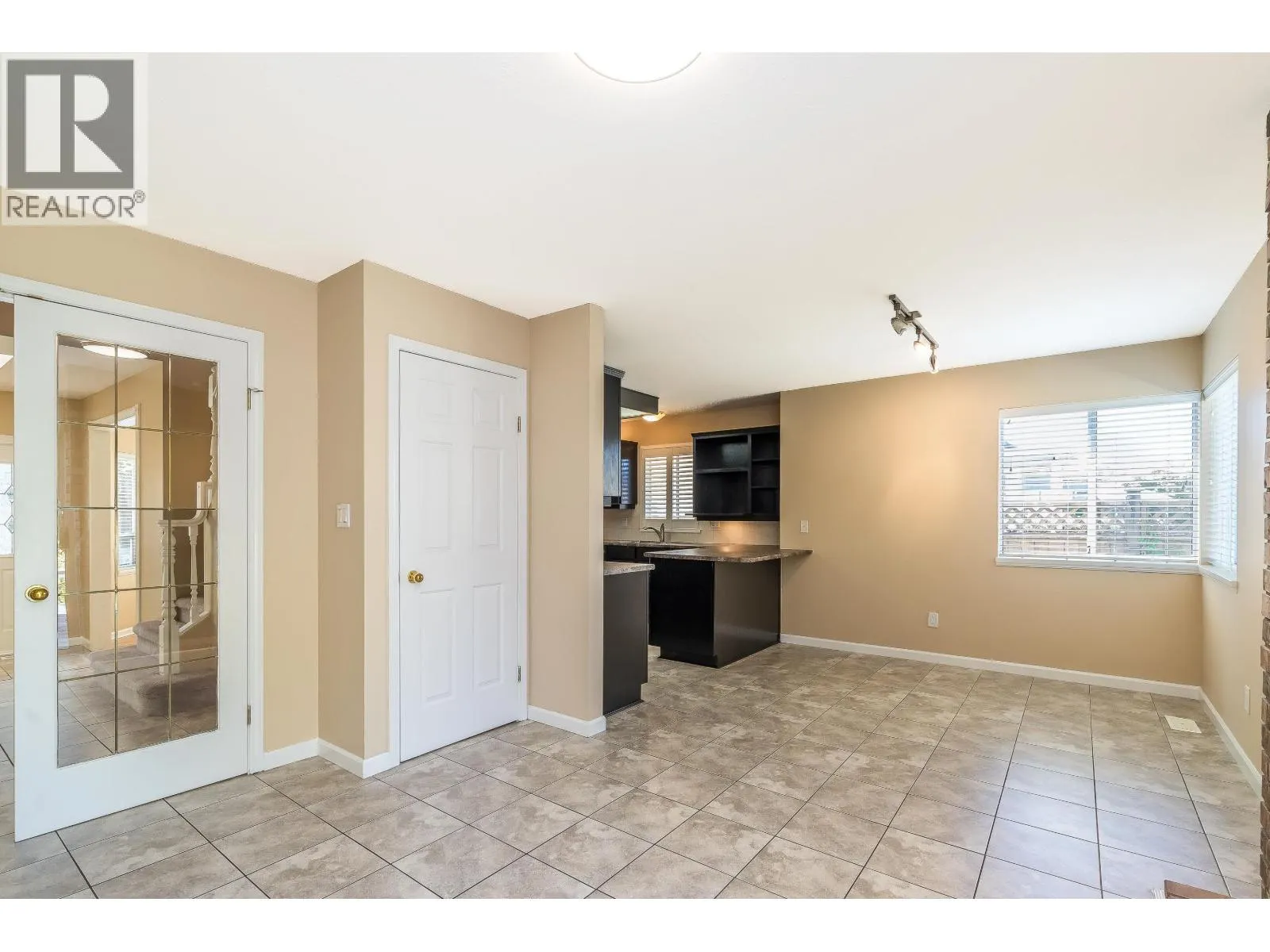 915 CITADEL DRIVE