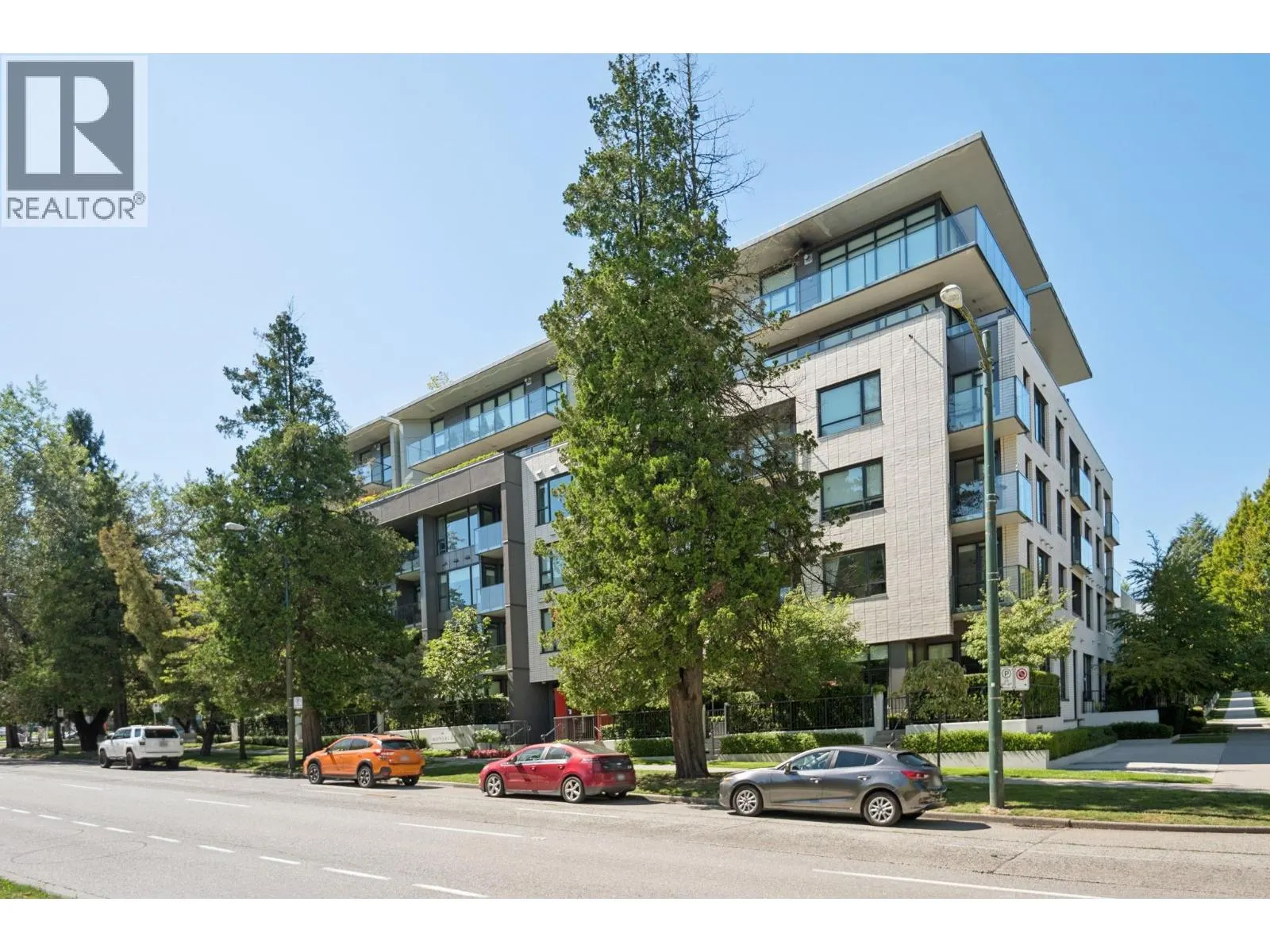 510 4427 CAMBIE STREET