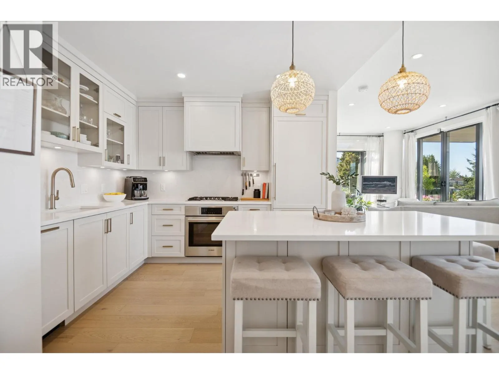 510 4427 CAMBIE STREET