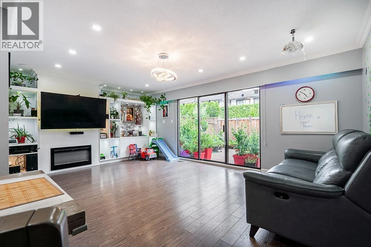 15 10771 MORTFIELD ROAD