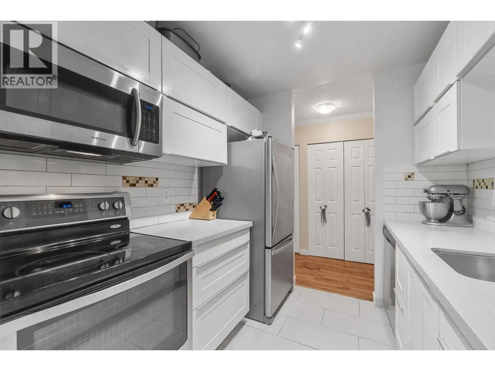 118 7431 MINORU BOULEVARD
