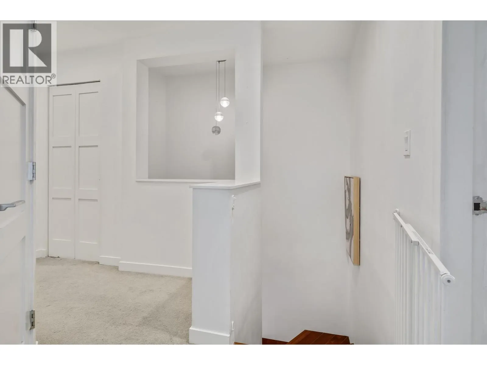 122 3440 W BROADWAY