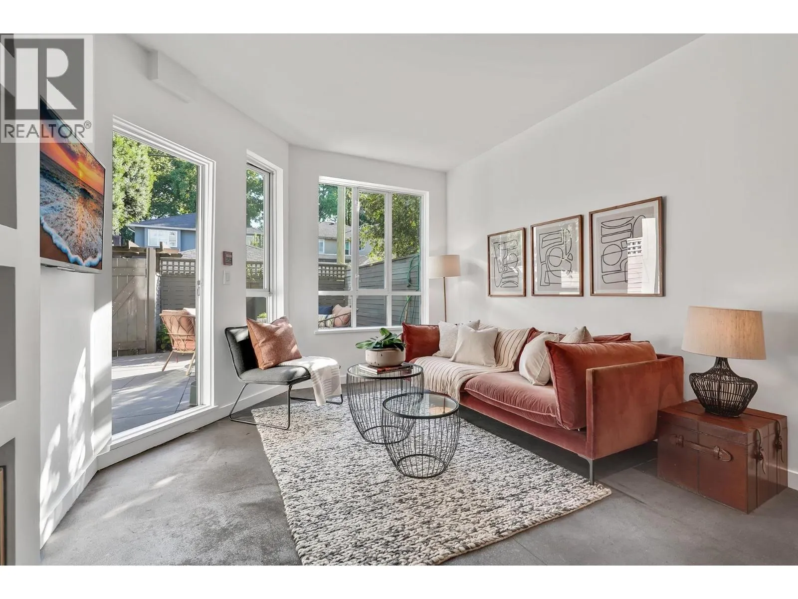 122 3440 W BROADWAY