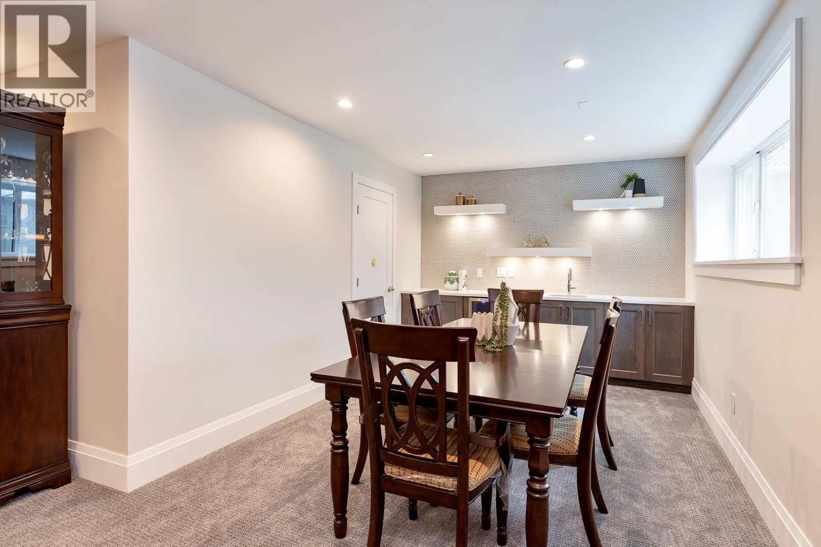 1393 GREENBRIAR WAY