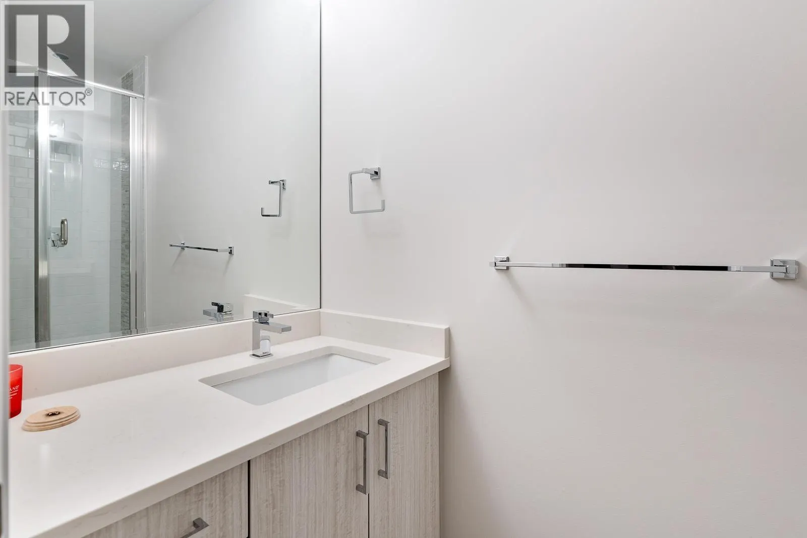 1393 GREENBRIAR WAY
