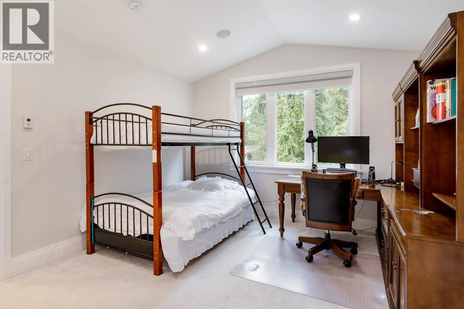 1393 GREENBRIAR WAY