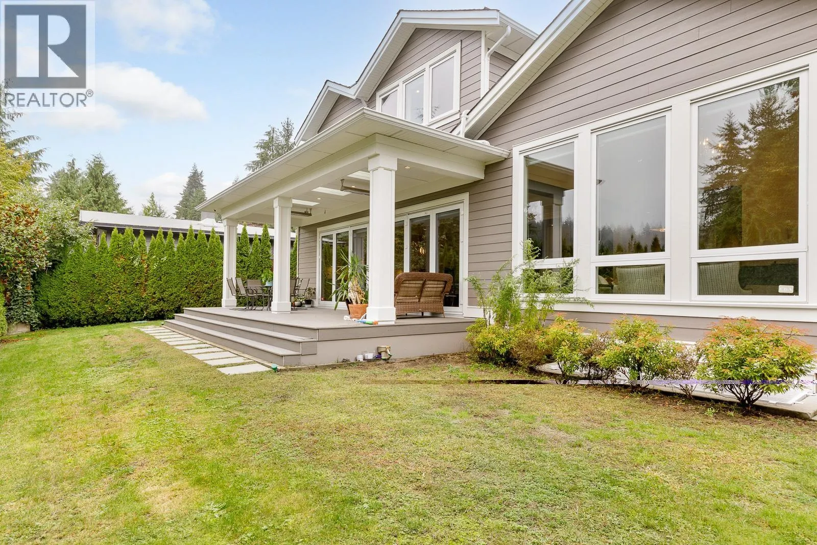 1393 GREENBRIAR WAY