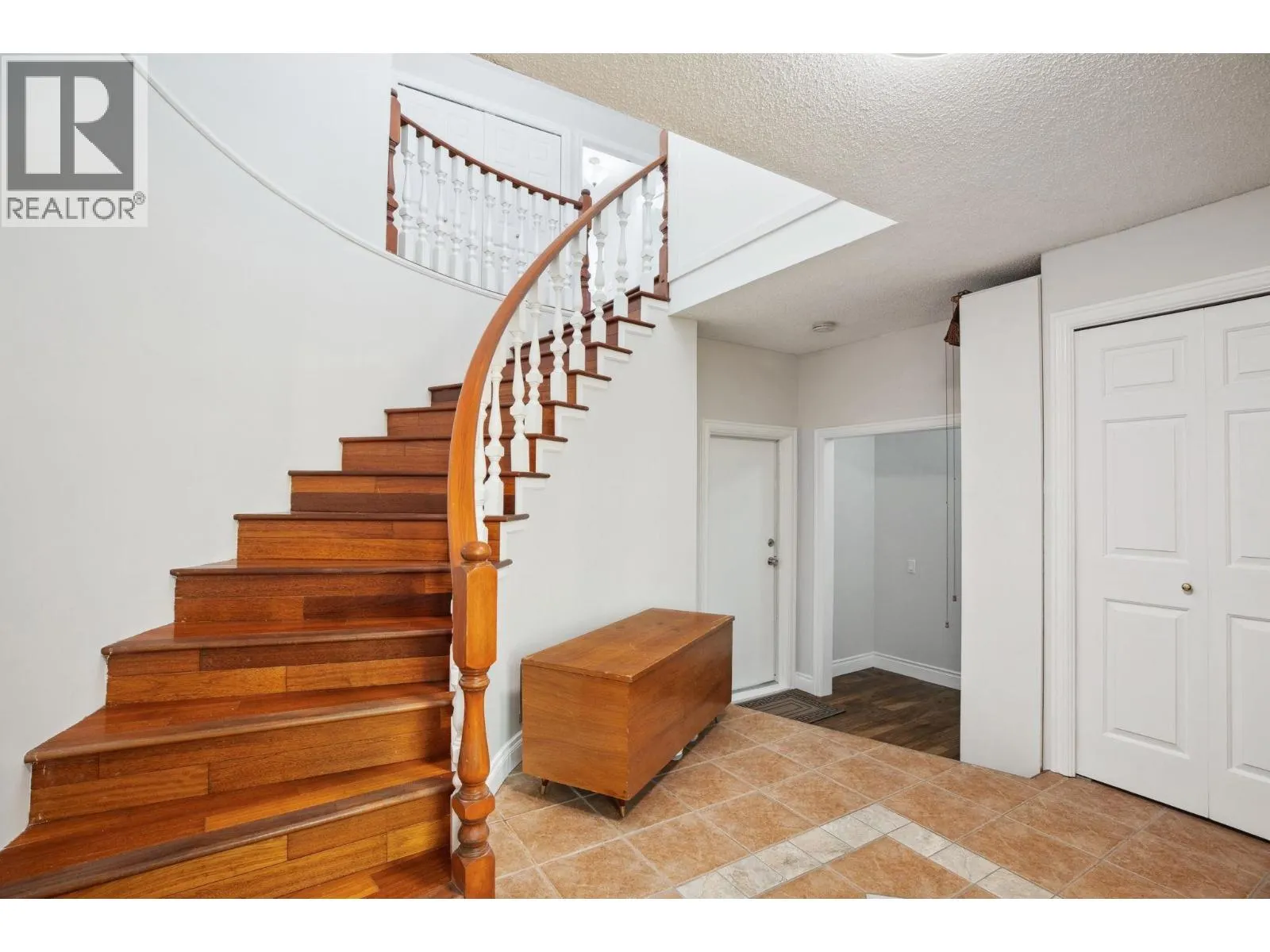 7347 QUEENSTON COURT