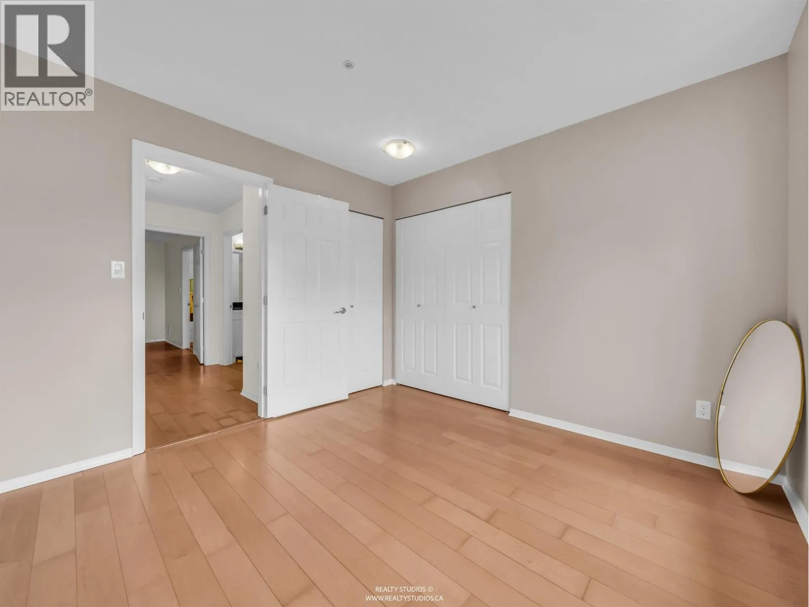 3461 AMBERLY PLACE