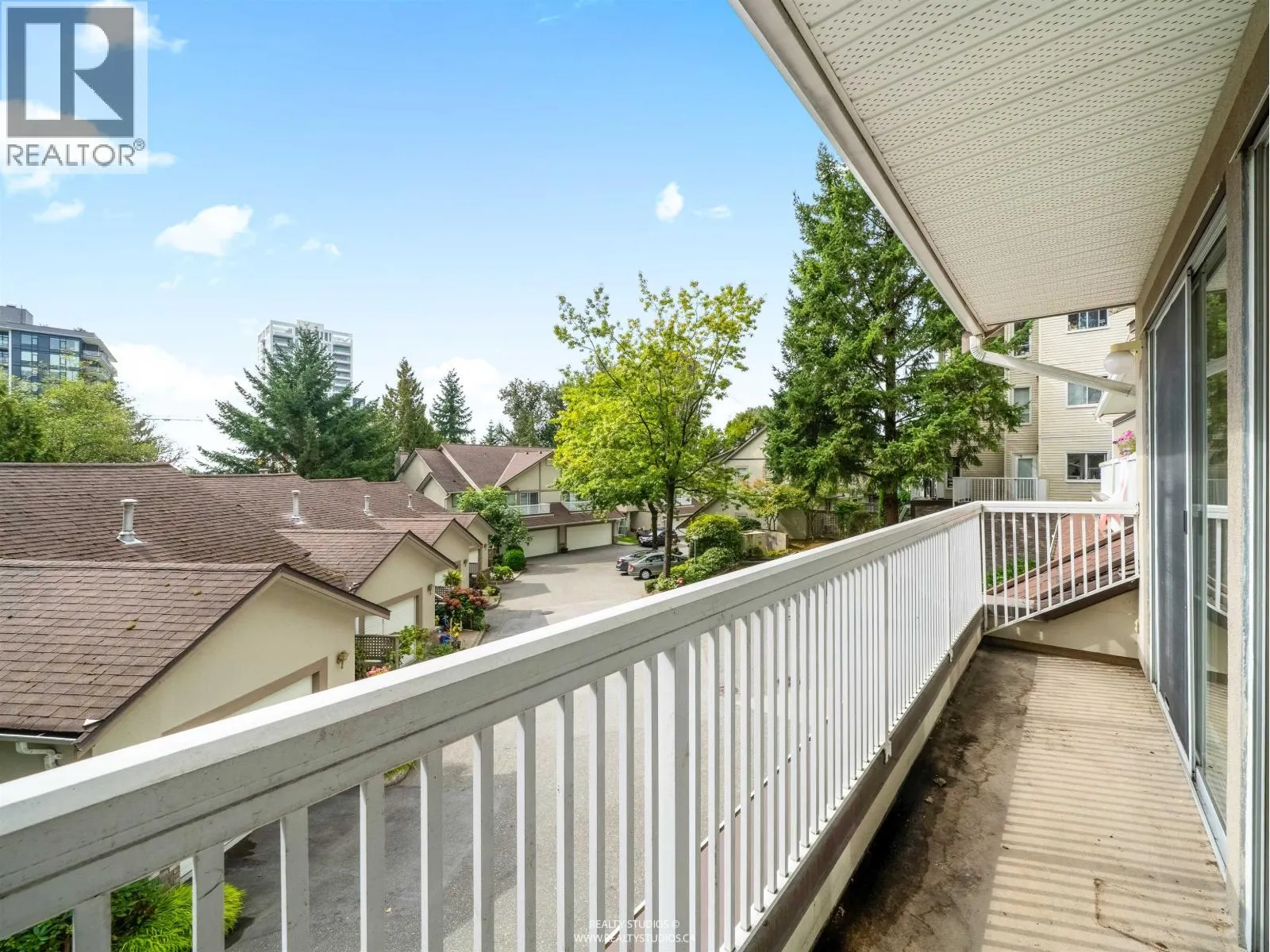 3461 AMBERLY PLACE