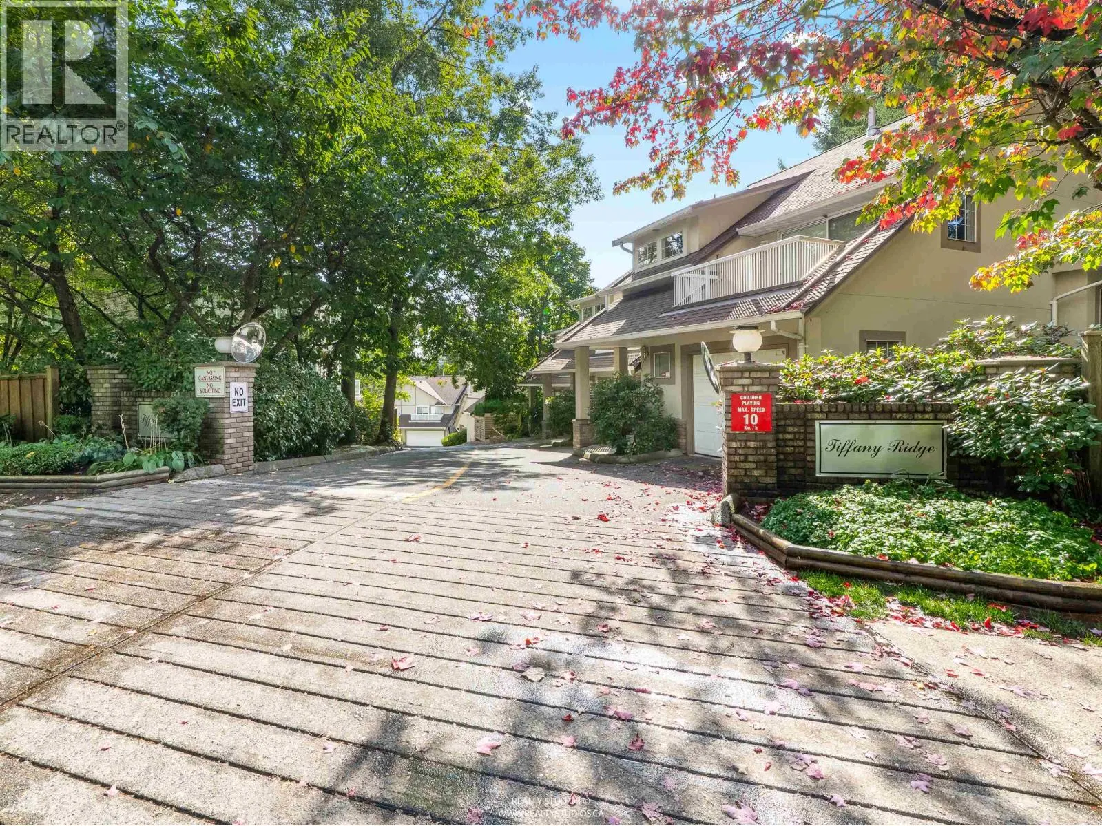 3461 AMBERLY PLACE
