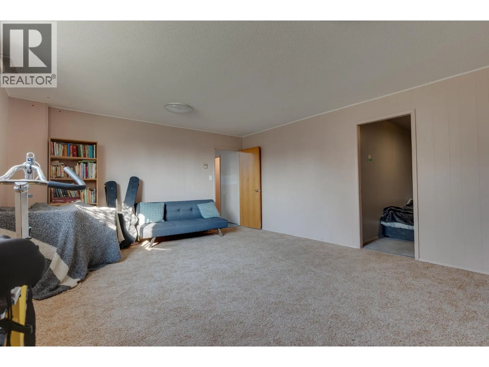 1408 FRASER CRESCENT