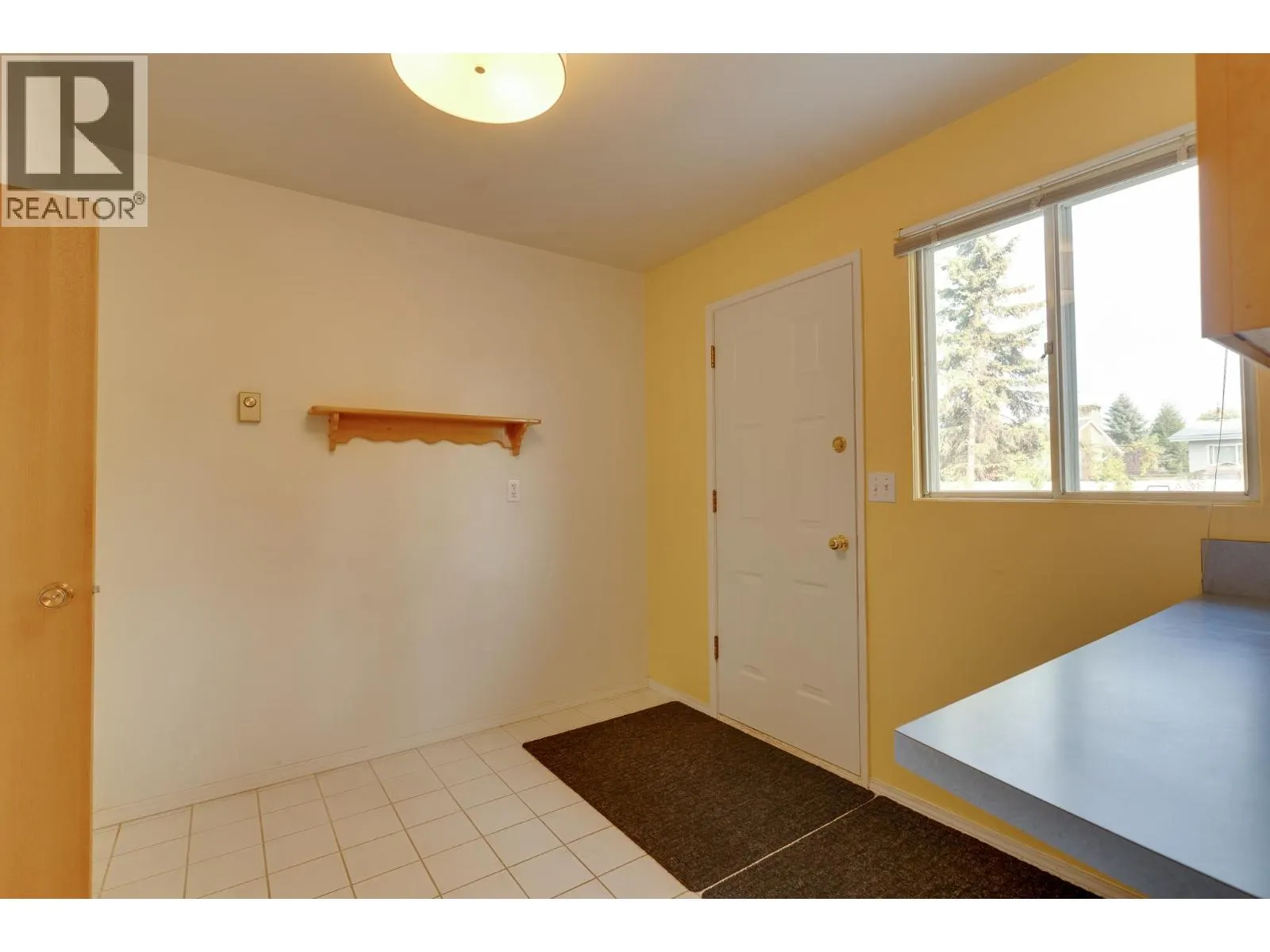 1408 FRASER CRESCENT