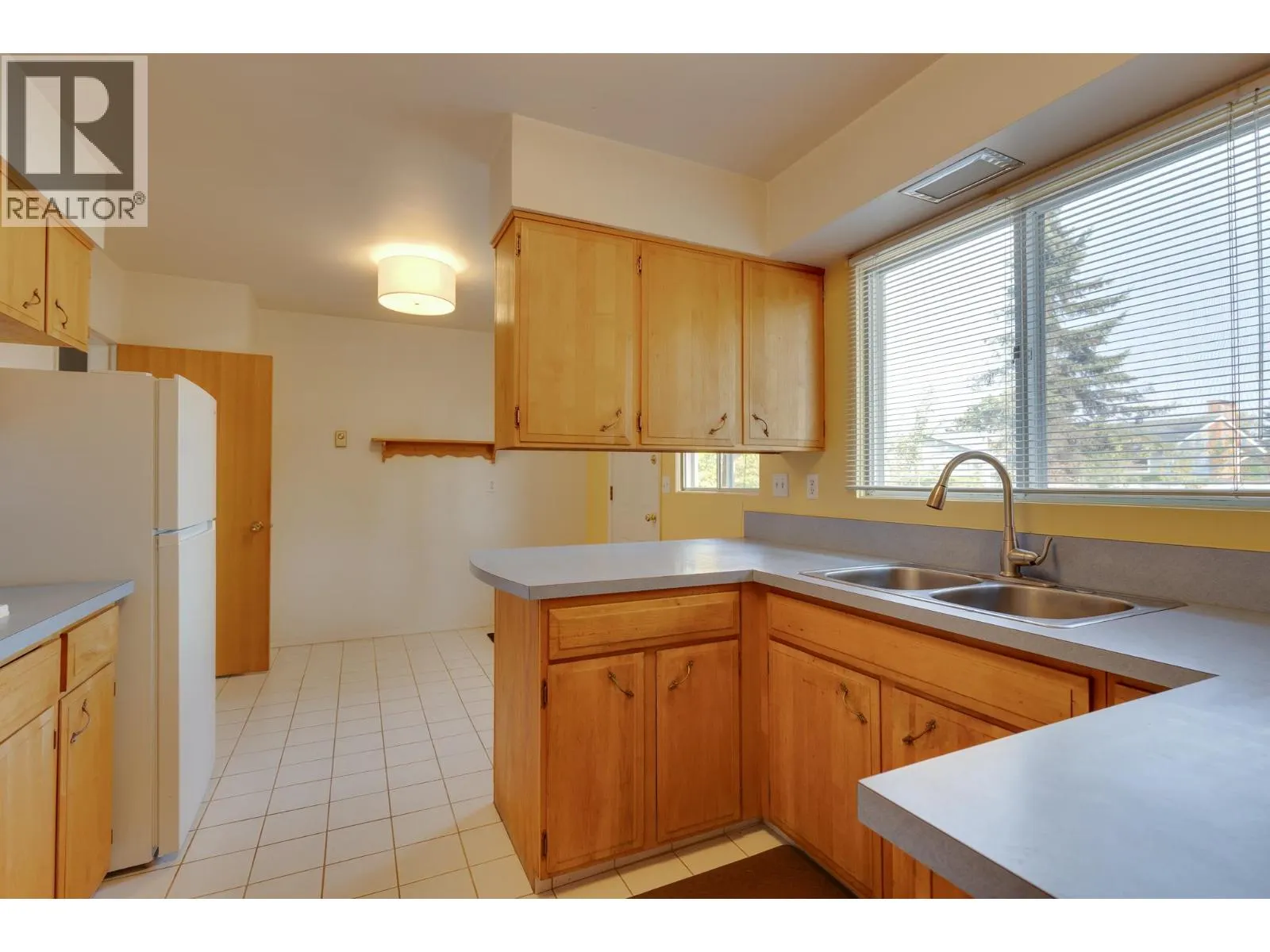 1408 FRASER CRESCENT