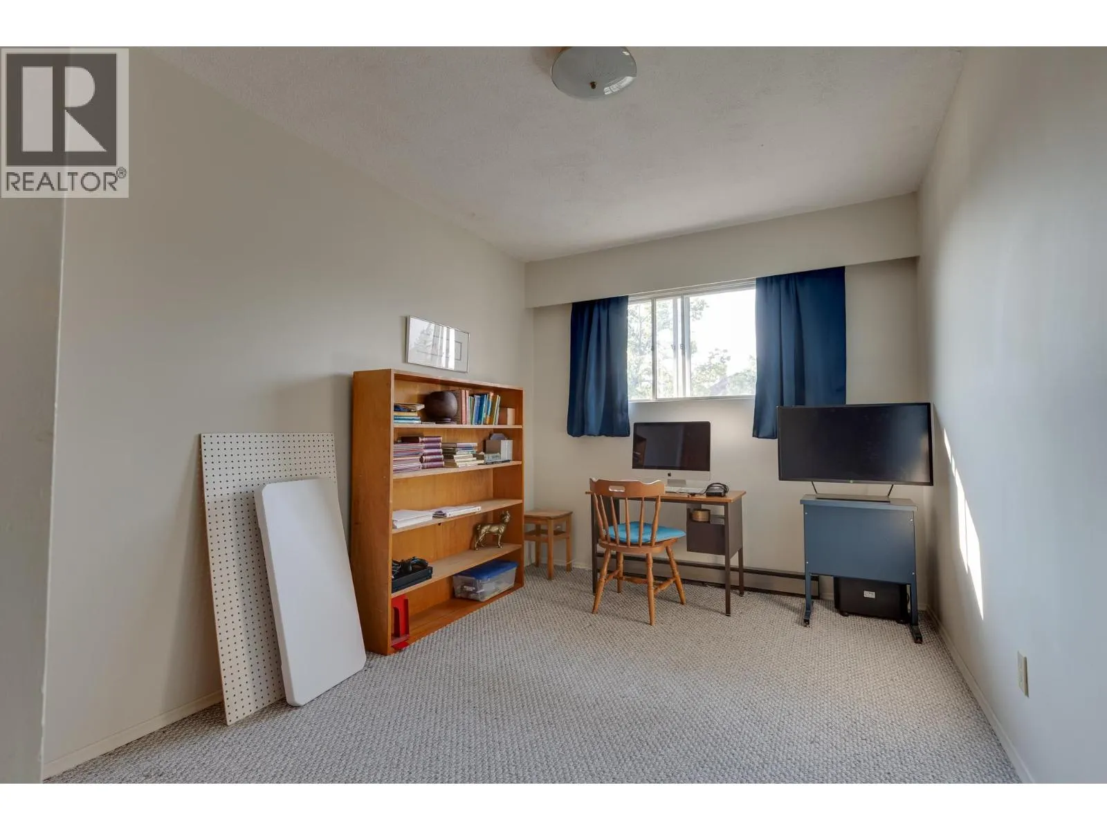 1408 FRASER CRESCENT