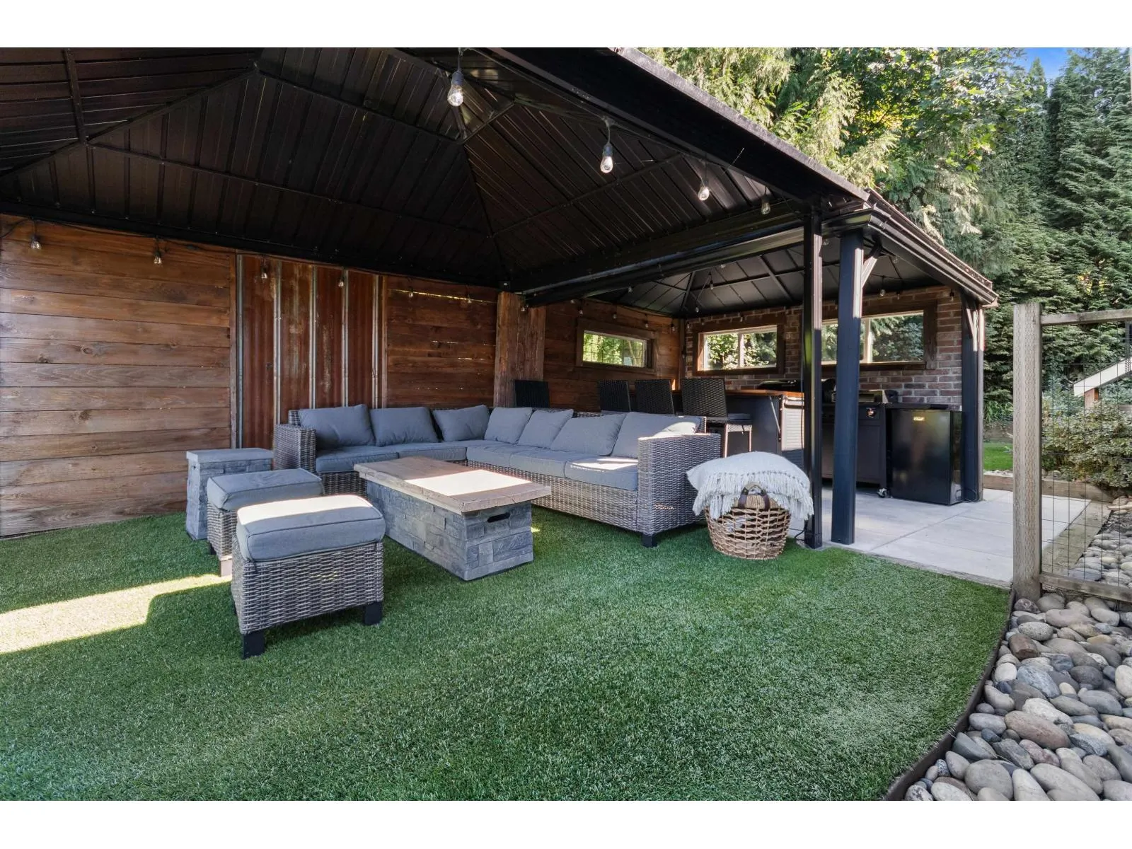 7329 MARBLE HILL ROAD|Eastern Hillsides