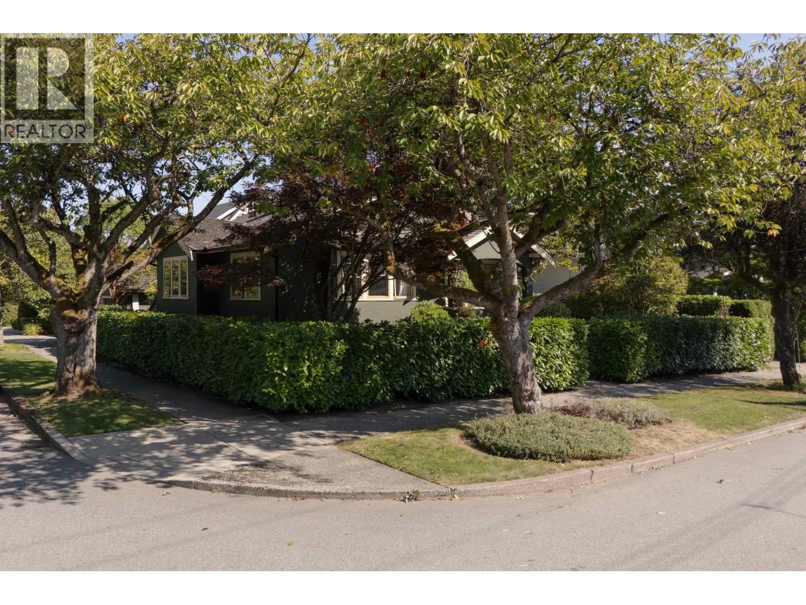 415 THIRD STREET