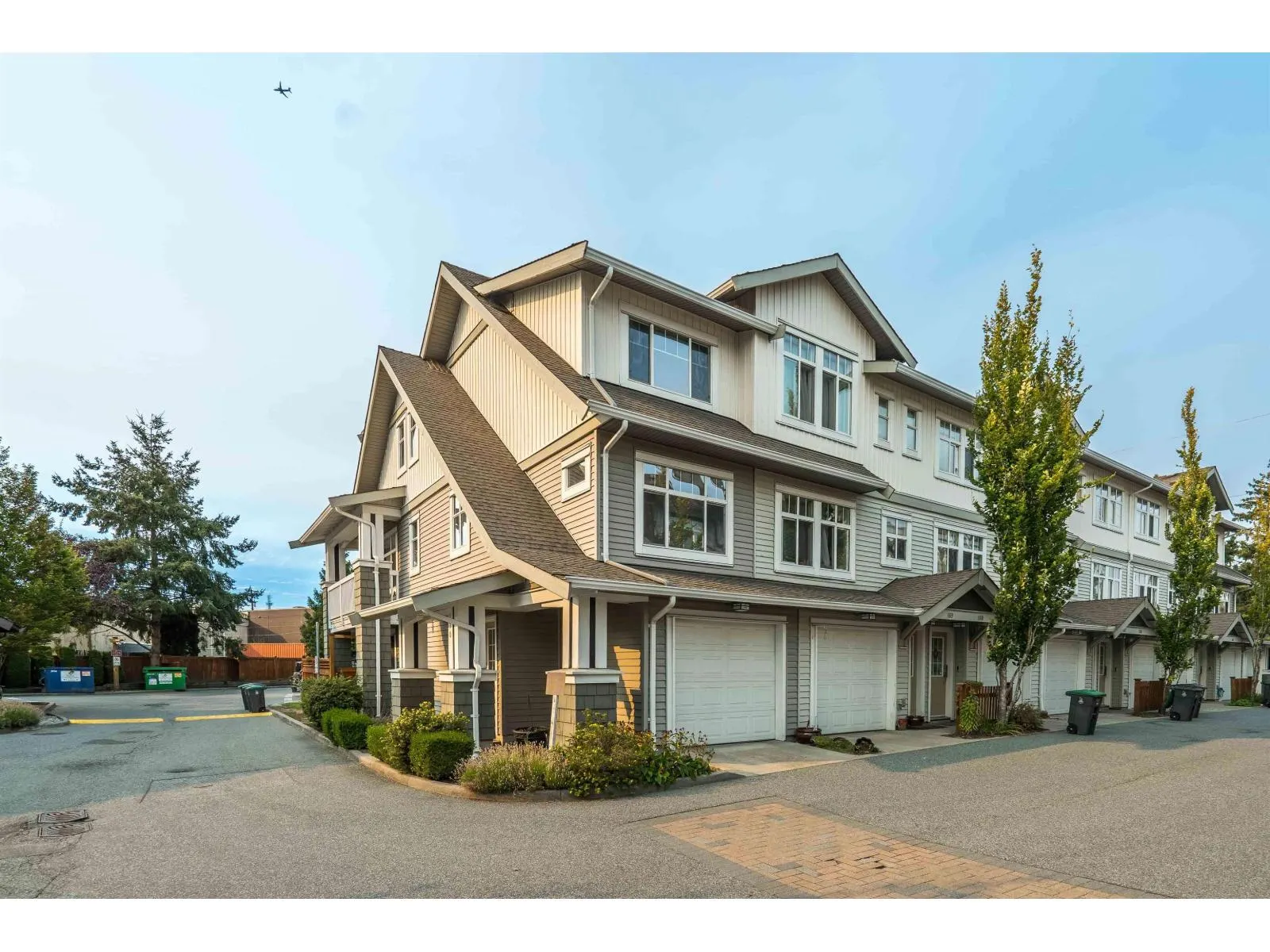 170 16177 83 AVENUE