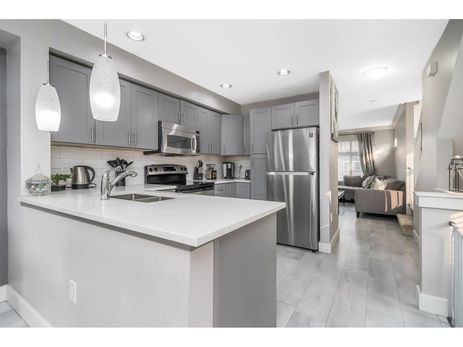 170 16177 83 AVENUE