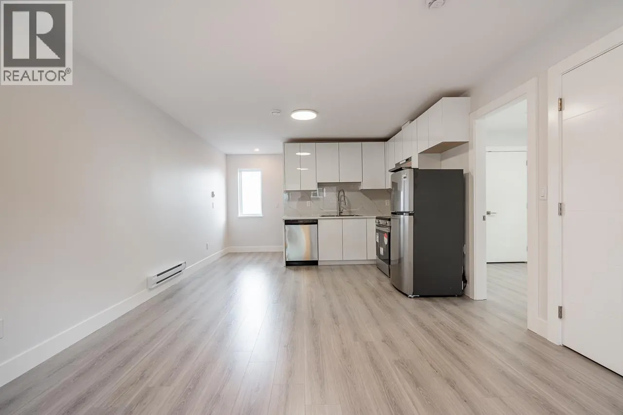 947 WALLS AVENUE
