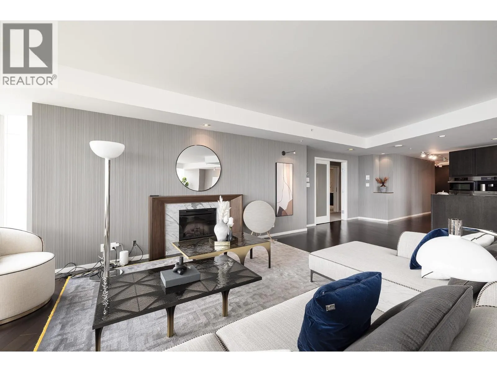 3307 1011 W CORDOVA STREET