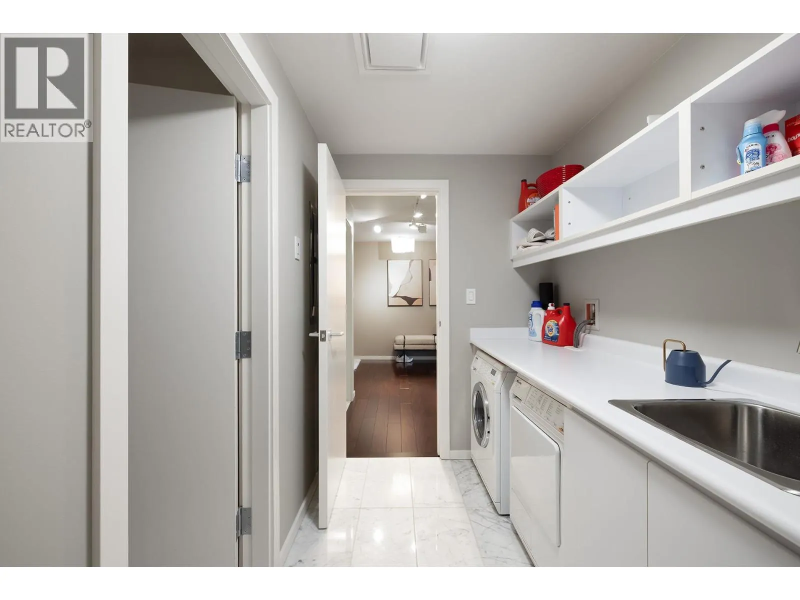 3307 1011 W CORDOVA STREET