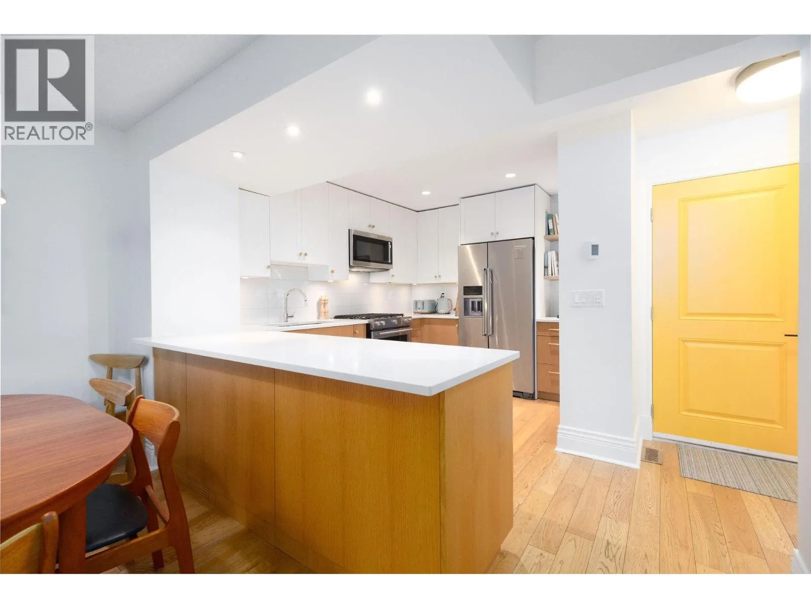 36 1910 CEDAR VILLAGE CRESCENT