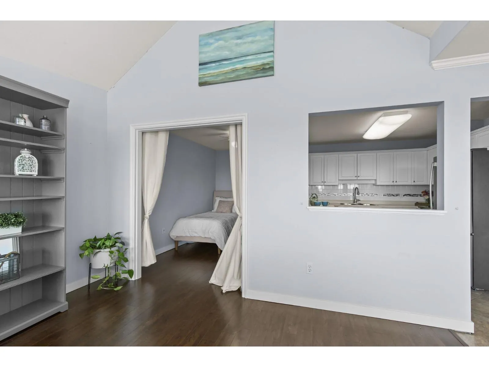 310 33150 4 AVENUE