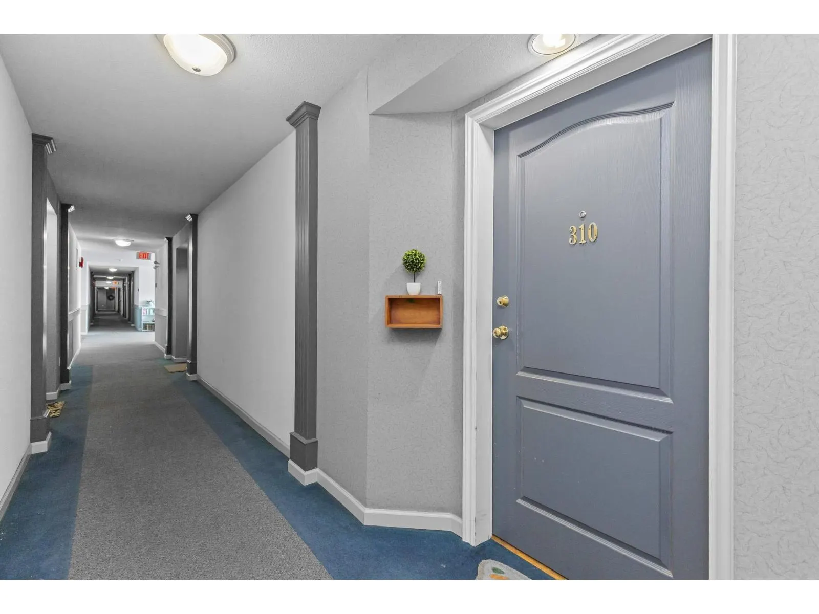 310 33150 4 AVENUE
