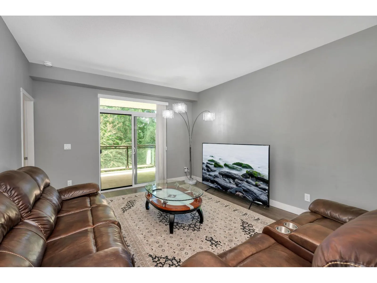 411 14358 60 AVENUE