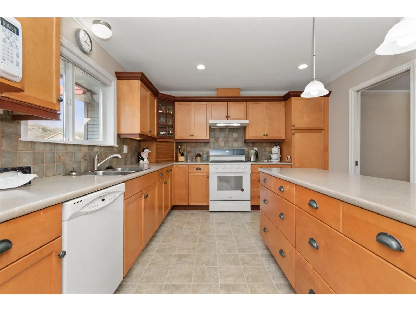 16 7330 ELM ROAD|Agassiz