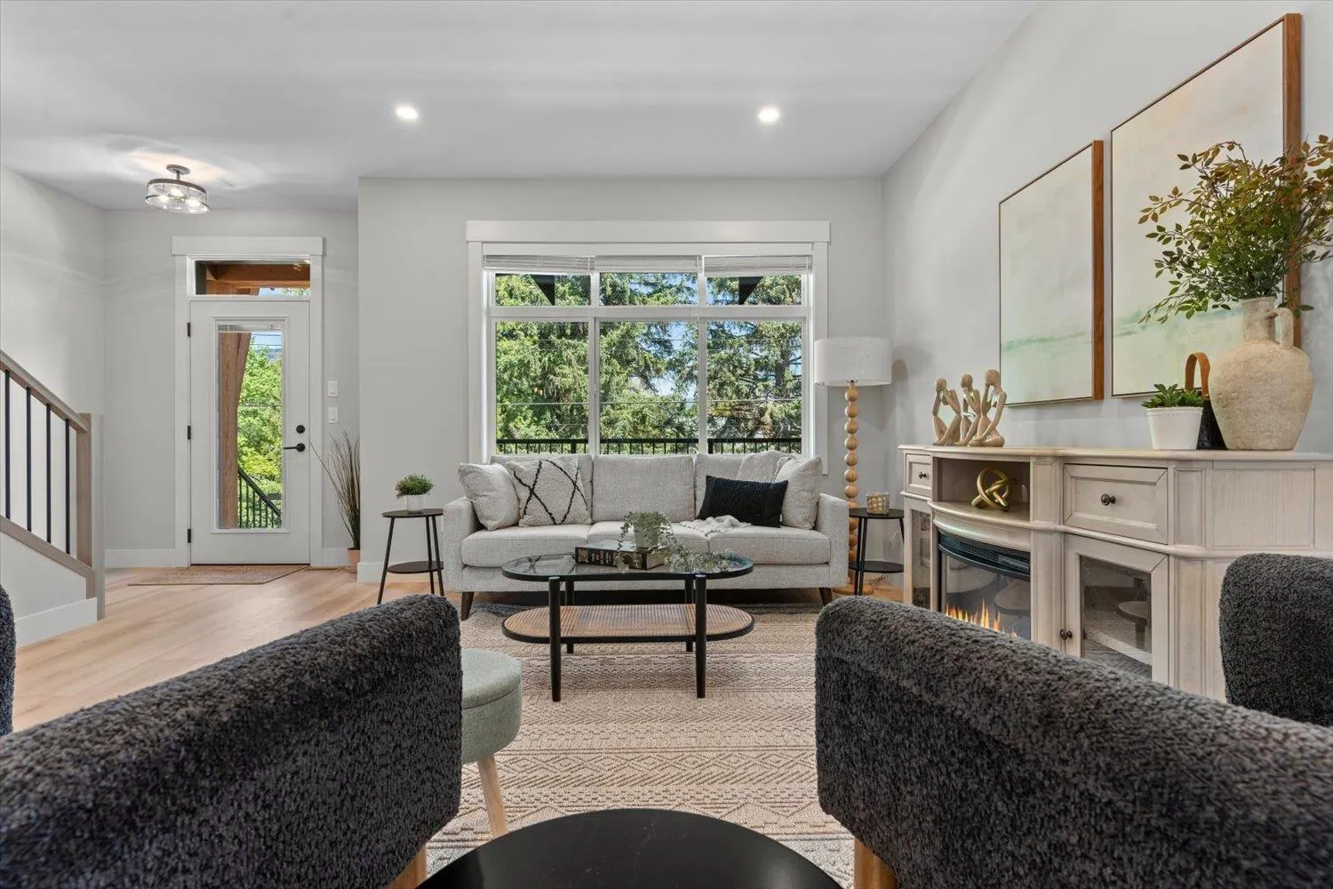 2 46106 RIVERSIDE DRIVE|Chilliwack Proper East