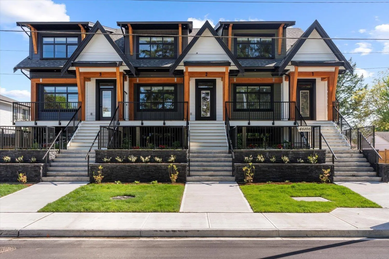2 46106 RIVERSIDE DRIVE|Chilliwack Proper East