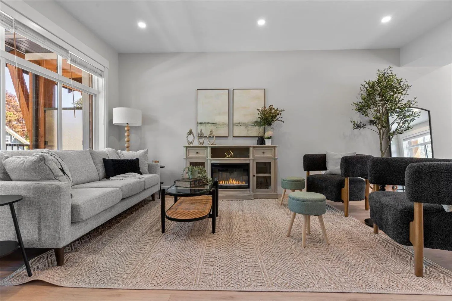 2 46106 RIVERSIDE DRIVE|Chilliwack Proper East