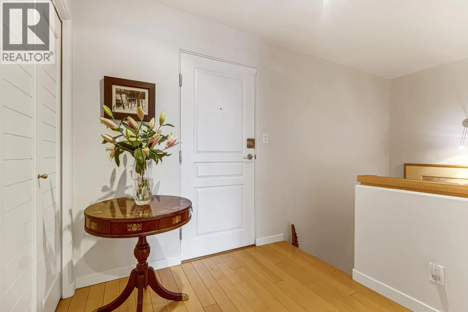 1404 819 HAMILTON STREET
