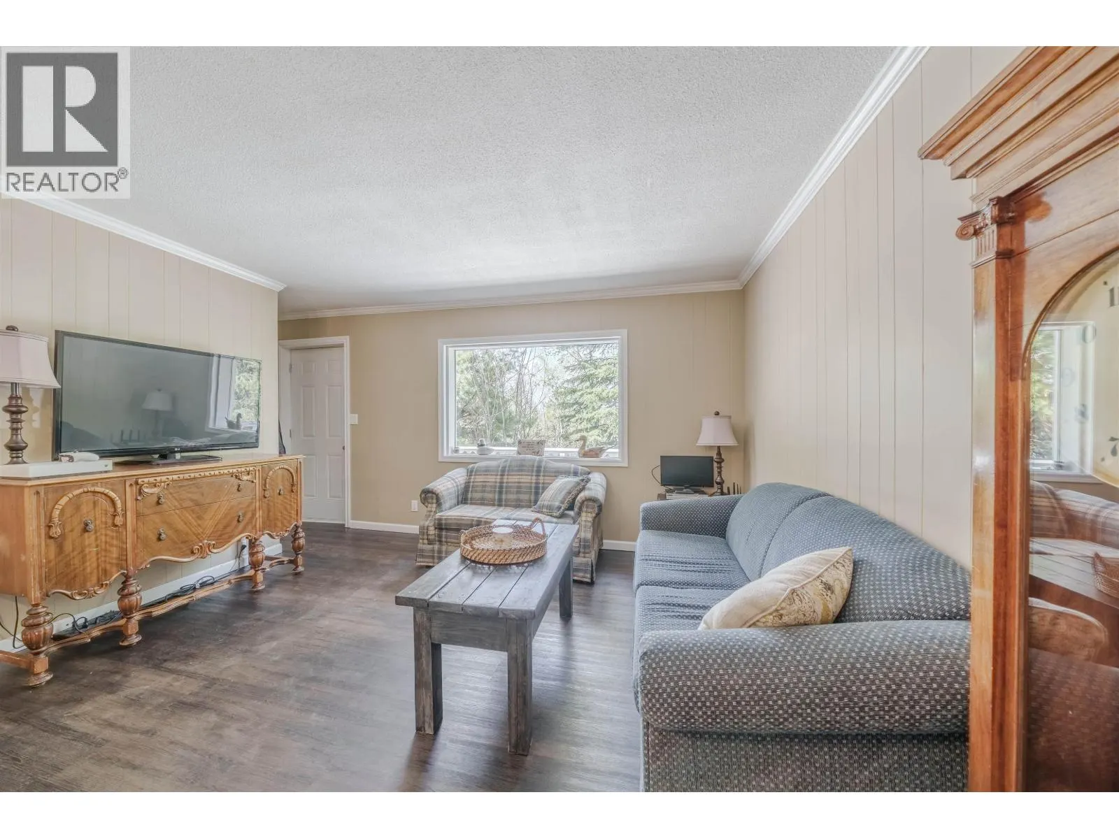 6090 LONE BUTTE HORSE LAKE ROAD