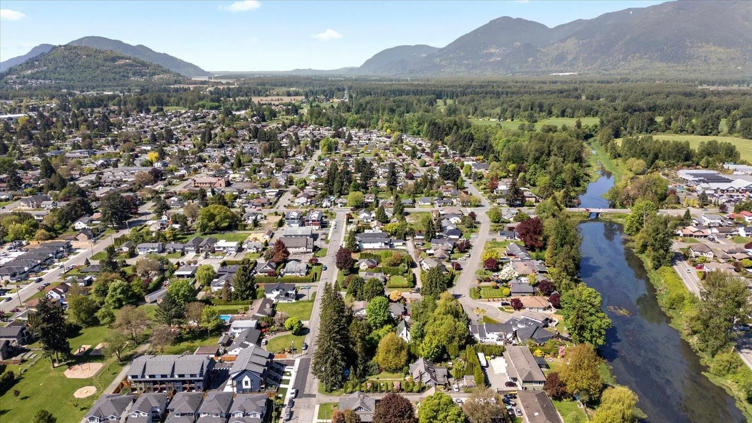 5 46106 RIVERSIDE DRIVE|Chilliwack Proper East