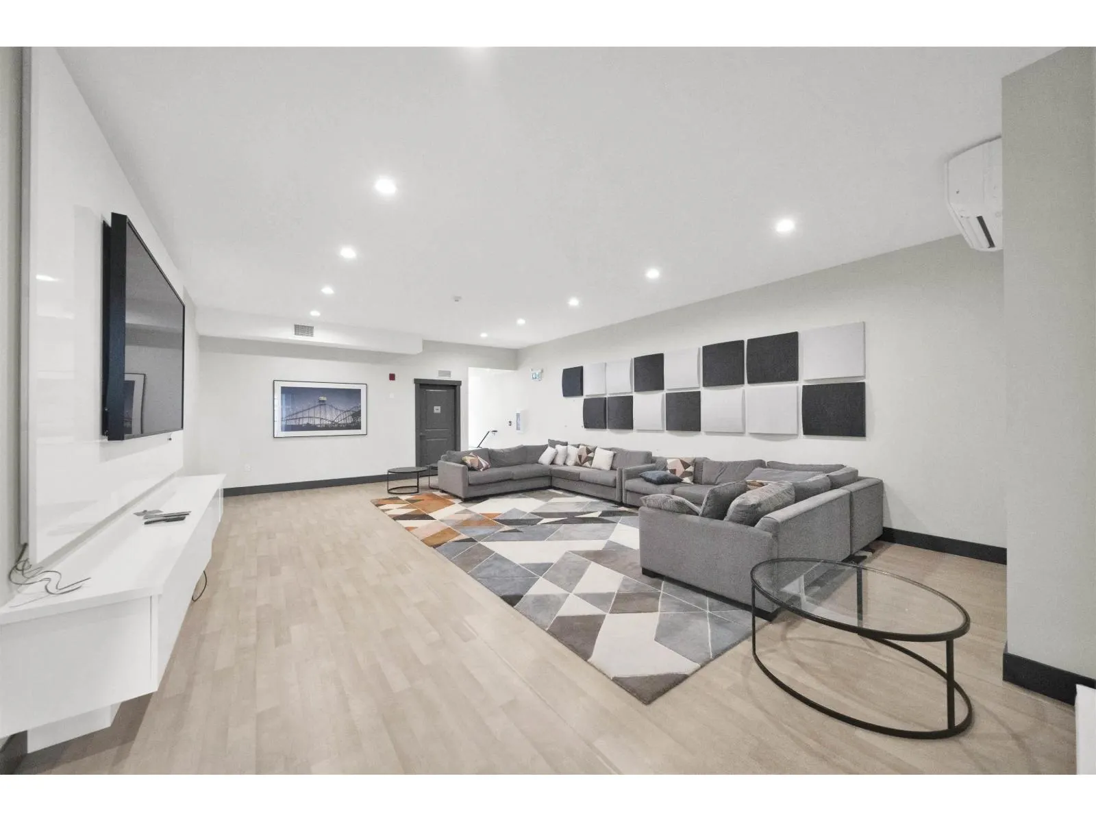 147 15111 EDMUND DRIVE