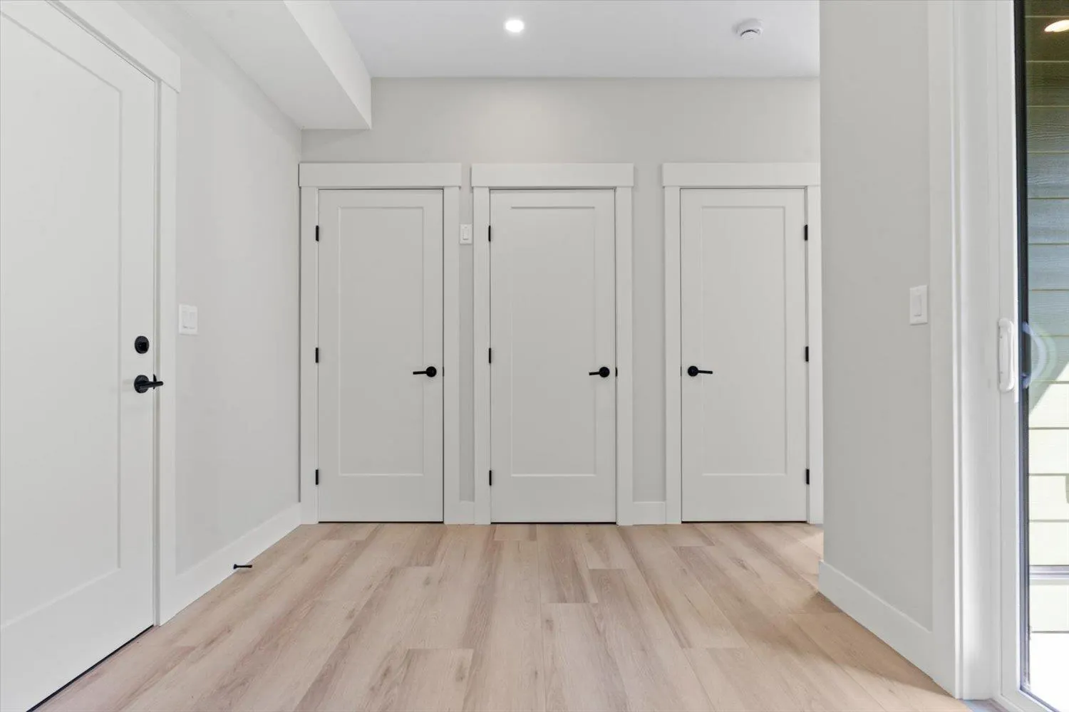 8 46106 RIVERSIDE DRIVE|Chilliwack Proper East