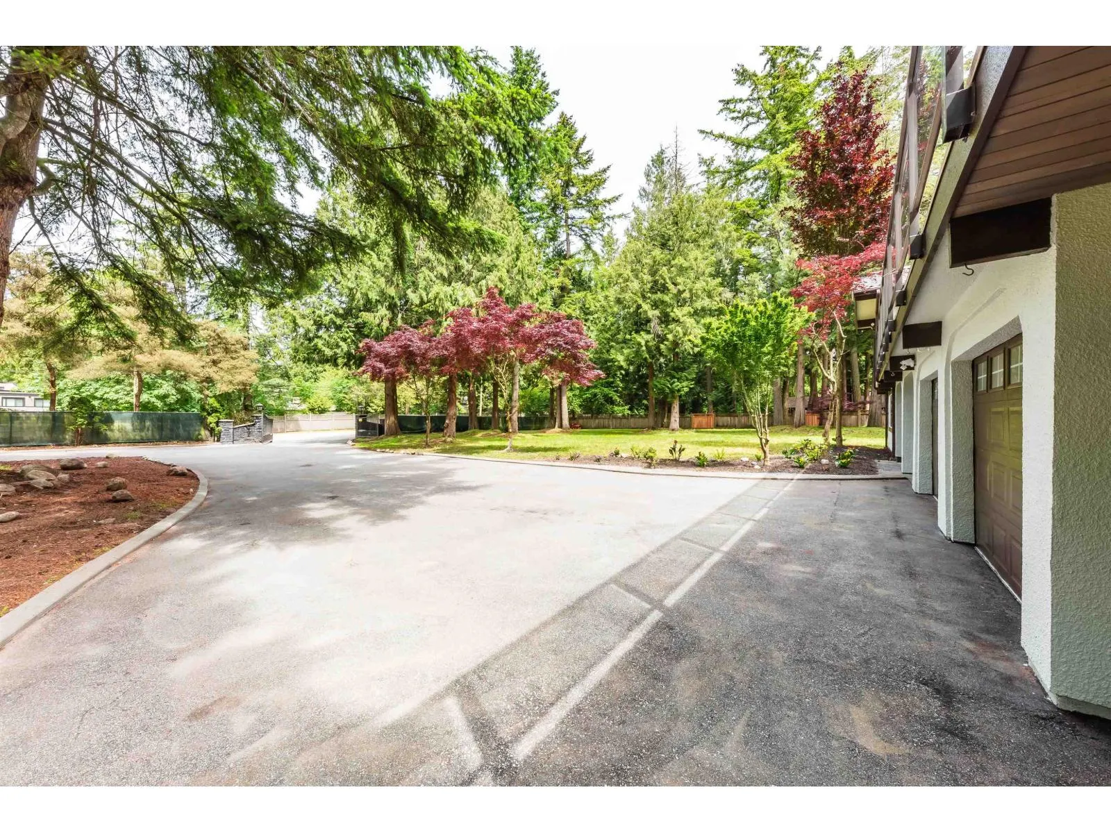14092 CRESCENT ROAD