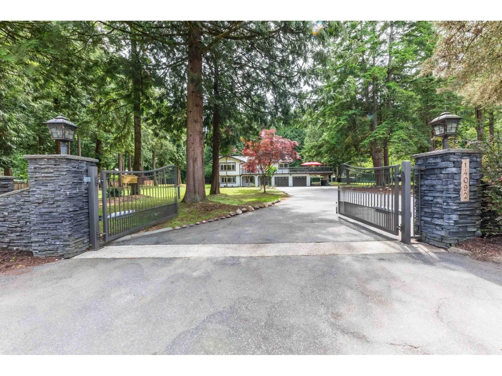 14092 CRESCENT ROAD