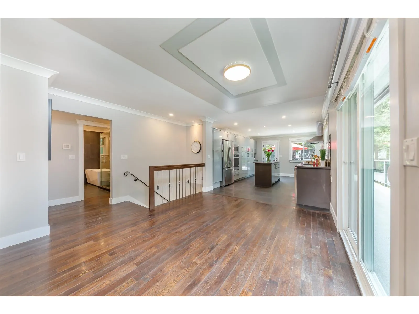14092 CRESCENT ROAD