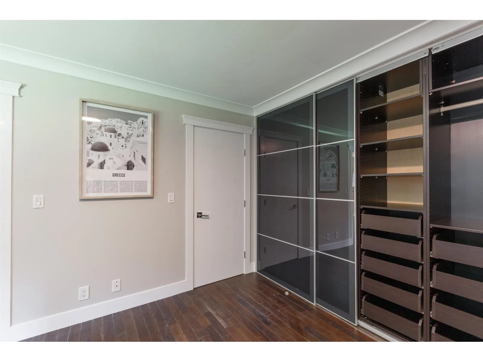 14092 CRESCENT ROAD