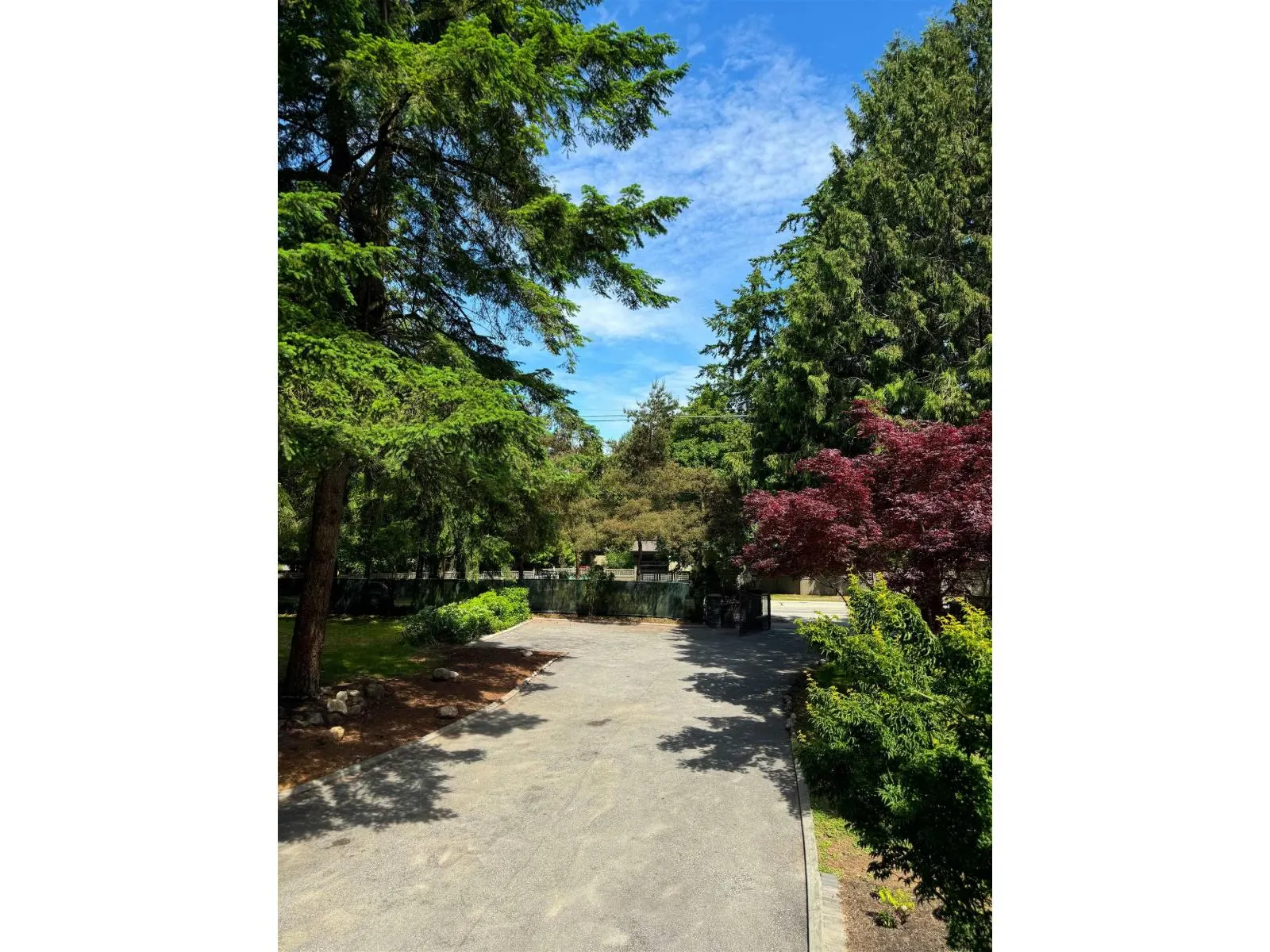 14092 CRESCENT ROAD