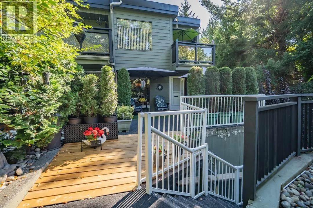 1162 FAIRWAY VIEWS WYND