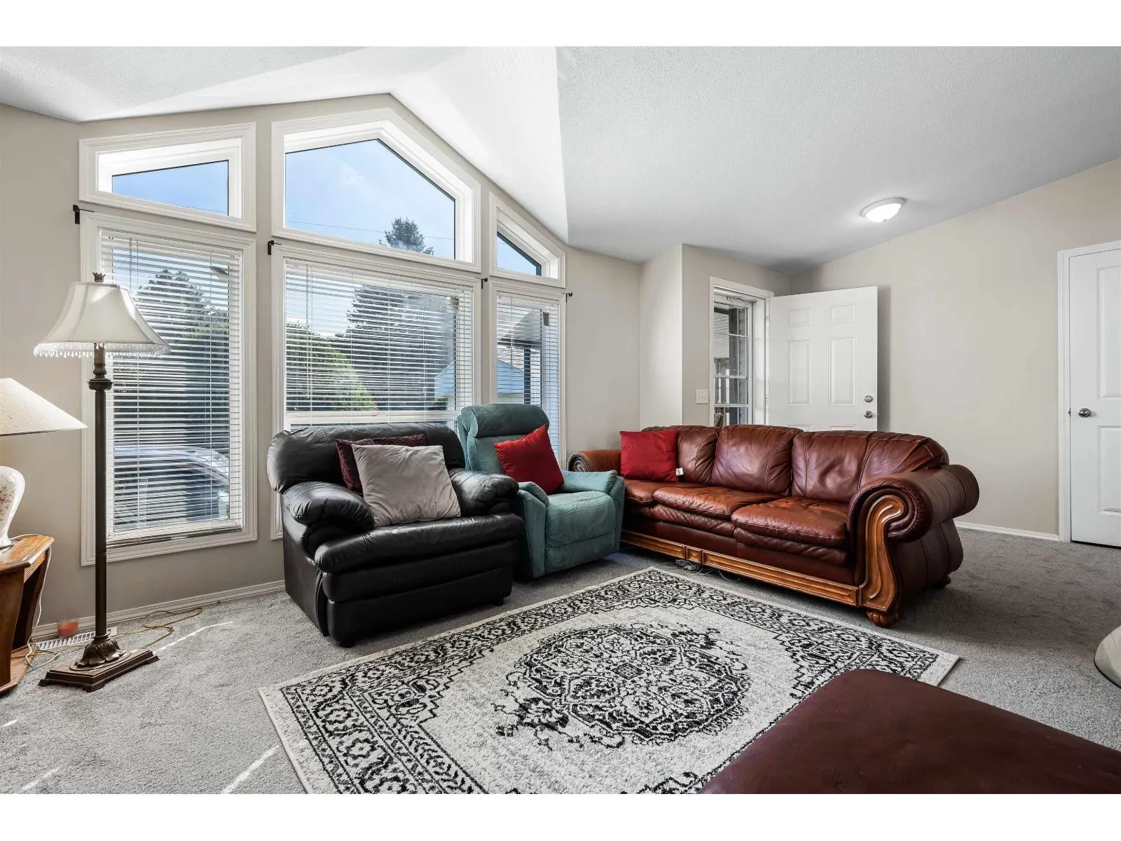 37 6035 VEDDER ROAD|Sardis South