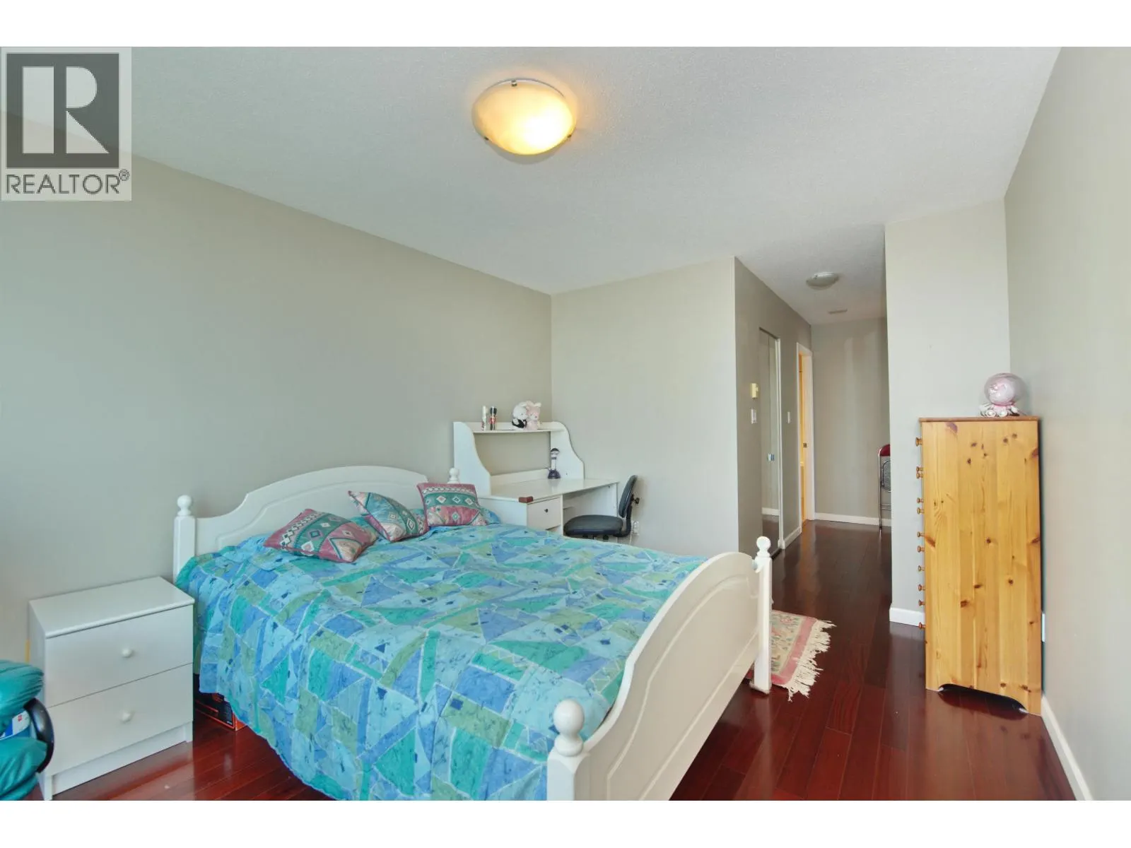 1908 4888 HAZEL STREET